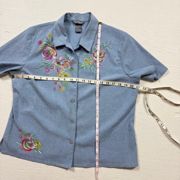 Vintage CityBlues By Koret Floral Embroidered Chambray Button Up Top, Size PL - Picture 4 of 7